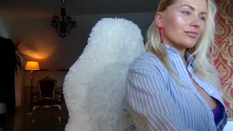 Roxy online show from 12/08/24, 01:25