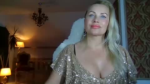 Roxy online show from 01/11/25, 02:36