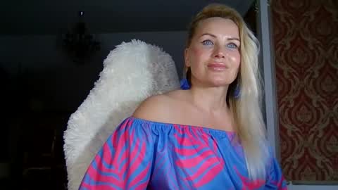 Roxy online show from 01/24/25, 01:14