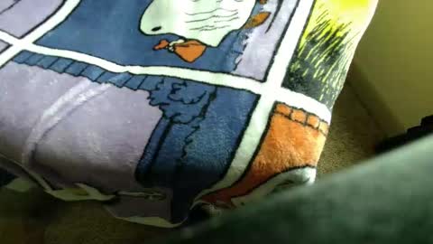 Snapshot of lololololl104079 chatting on 12/18/25, 01:50 lololololl104079 online show from 12/18/25, 01:50