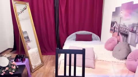 Snapshot of lolomercier chatting on 03/01/25, 08:10 LoloMercier online show from 03/01/25, 08:10