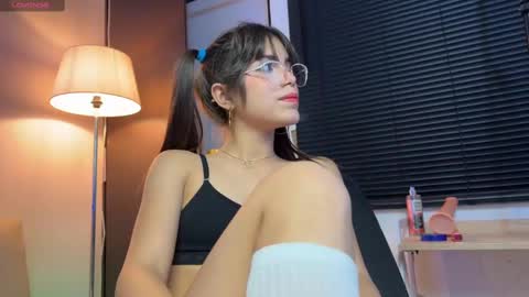 Snapshot of loly_pop_1 chatting on 09/20/25, 03:40 loly pop 1 online show from 09/20/25, 03:40