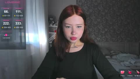 lona online show from 11/06/25, 11:33