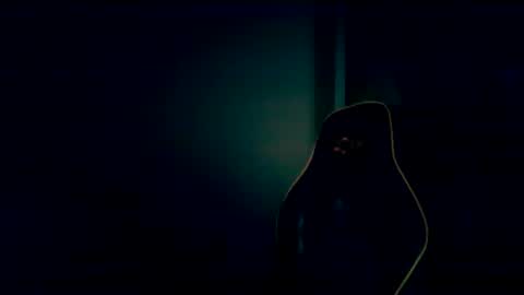 london_man1988 online show from 12/11/24, 04:42