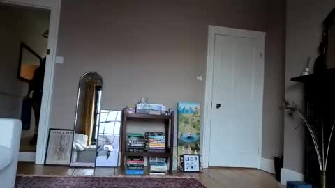 Em online show from 01/15/26, 08:41