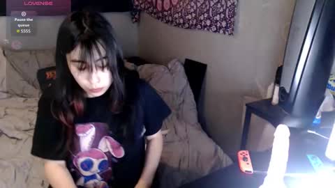 londonray online show from 12/18/25, 05:02