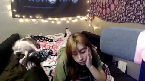 Snapshot of londonray chatting on 07/01/26, 10:31 londonray online show from 07/01/26, 10:31