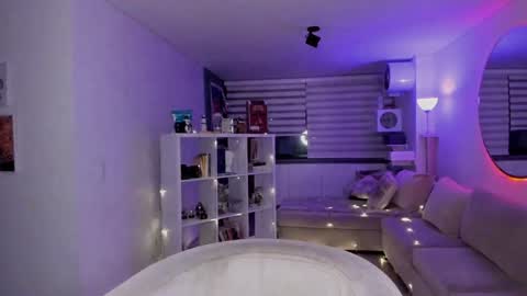 Snapshot of lonelly_lolly98 chatting on 12/27/24, 02:14 SABRINA online show from 12/27/24, 02:14