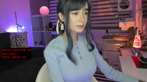 Snapshot of lonelly_lolly98 chatting on 10/18/25, 01:30 SABRINA online show from 10/18/25, 01:30