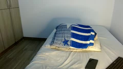 lonelydick2002 online show from 02/02/25, 11:30