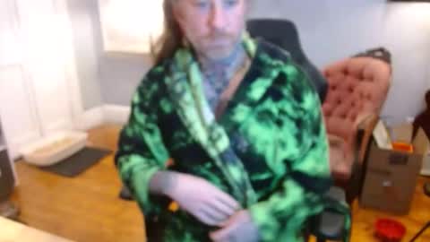 longhair online show from 12/15/25, 04:28
