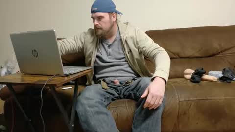 Snapshot of longhairedfreak1921 chatting on 11/14/25, 05:44 longhairedfreak1921 online show from 11/14/25, 05:44