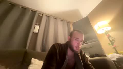 Unknowncouple online show from 04/15/26, 07:58