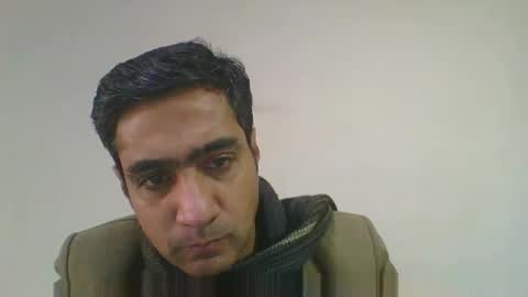 Snapshot of longthick1985 chatting on 12/27/24, 04:04 Lleida-man online show from 12/27/24, 04:04