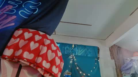 Londoncashmere69  online show from 12/25/24, 05:37