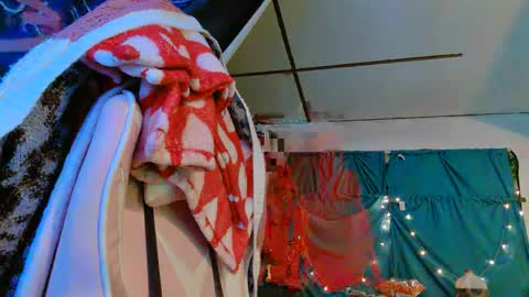 Londoncashmere69  online show from 01/12/25, 01:11