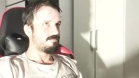 Lucas online show from 02/17/25, 12:05