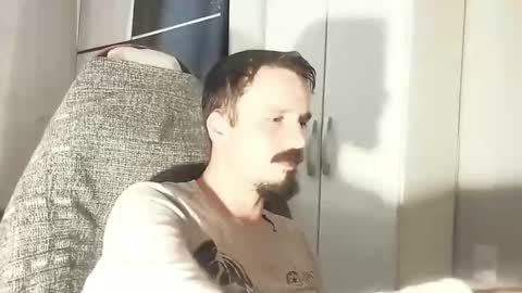 Lucas online show from 11/18/25, 02:54