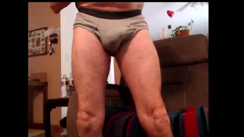 looking469 online show from 09/15/25, 06:19