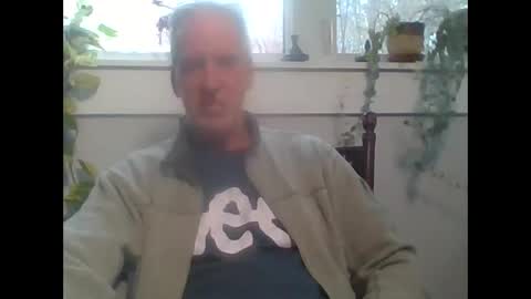 Snapshot of lookingforanopening chatting on 12/16/25, 03:39 lookingforanopening online show from 12/16/25, 03:39