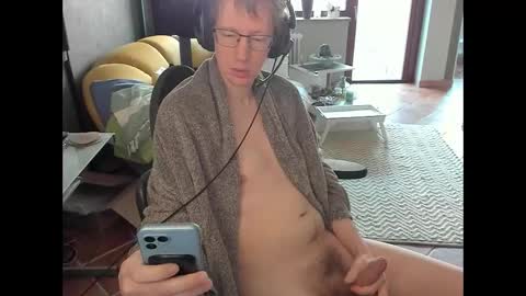 loomie online show from 03/20/26, 08:41