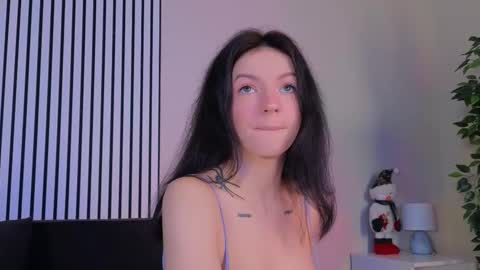 Luna online show from 11/27/25, 08:22