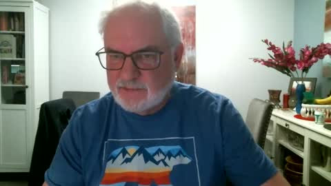 loop102 online show from 12/11/24, 04:07