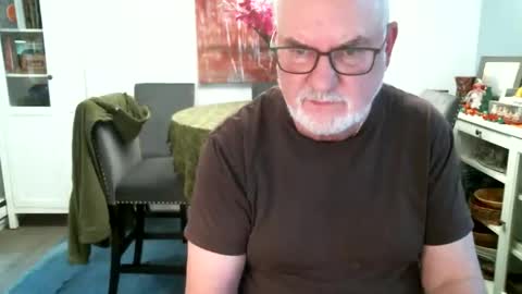 loop102 online show from 11/28/25, 10:45