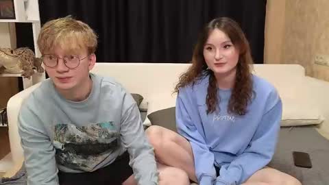 Jean and Isa right couple Mark and Eva left couple online show from 02/12/25, 11:18