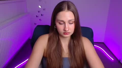 Lora online show from 09/10/25, 05:57