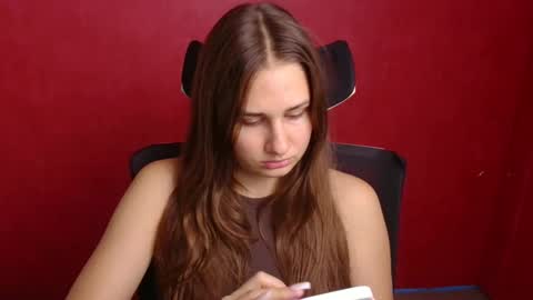 Lora online show from 09/20/25, 05:41