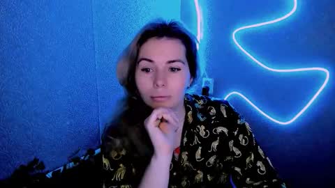 Lora online show from 01/14/26, 03:01