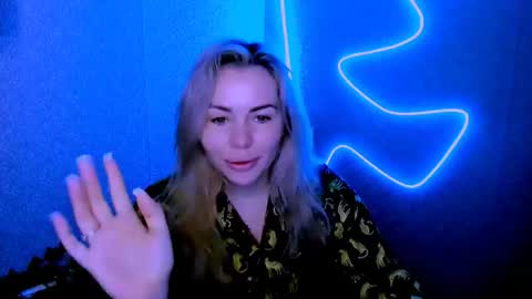 Lora online show from 02/27/26, 03:17