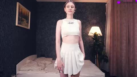 Lora online show from 12/22/25, 05:04