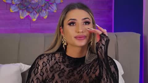 Lora online show from 01/07/26, 08:44