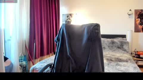 Lora online show from 01/29/25, 11:51