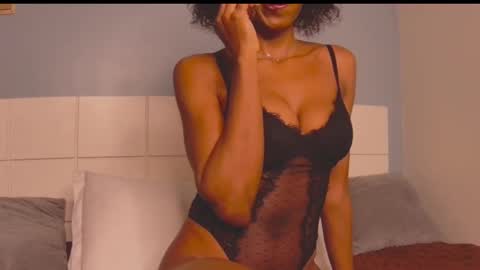 Snapshot of loraforreal chatting on 09/17/25, 04:25 Blackcat online show from 09/17/25, 04:25