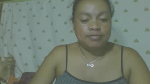 LorahxVane online show from 05/11/26, 12:11