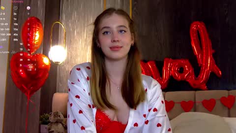 Loraine online show from 02/14/25, 07:02