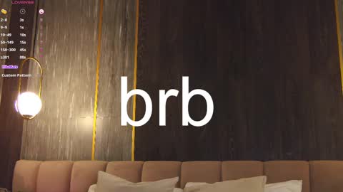 Loraine online show from 03/12/25, 08:52