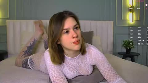 Lora online show from 02/07/26, 04:54