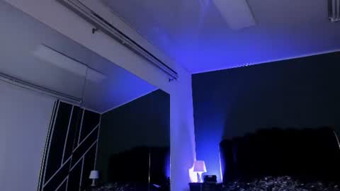 L A U R E L online show from 07/02/26, 05:02