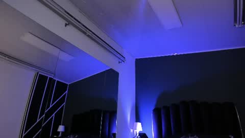 L A U R E L online show from 07/25/26, 02:31