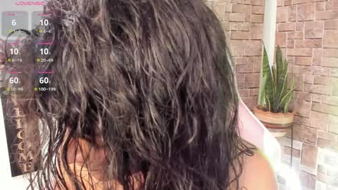 lore_rey online show from 03/28/26, 10:42