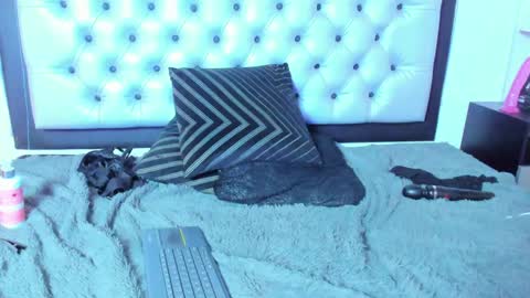 Lore Depp online show from 01/16/25, 12:09