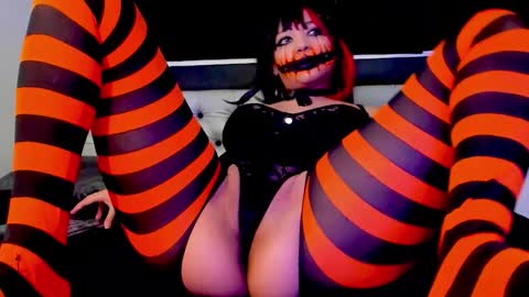 Lore Depp online show from 10/03/25, 04:42