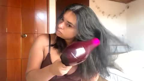 lorem_adams online show from 06/17/26, 12:29
