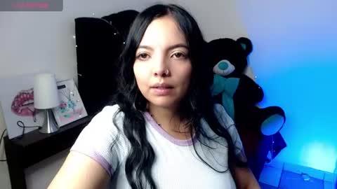 Snapshot of loren_44tits chatting on 07/01/26, 01:07 Loren online show from 07/01/26, 01:07