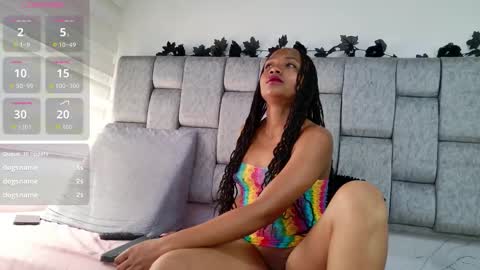 loren_ortiiz online show from 12/17/25, 06:03