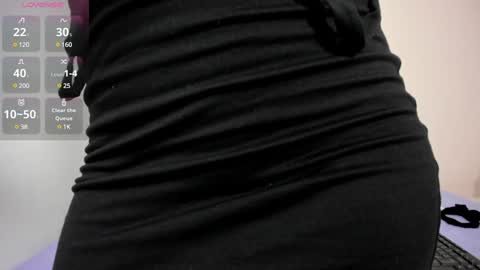 Snapshot of lorena_hawkins chatting on 12/17/24, 09:05 Lorena online show from 12/17/24, 09:05